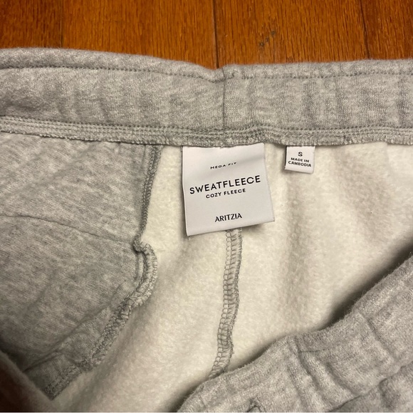 ARITZIA Sweatfleece Cozy Fleece ‘Mega Fit’ in light gray - Size Small - Picture 6 of 6
